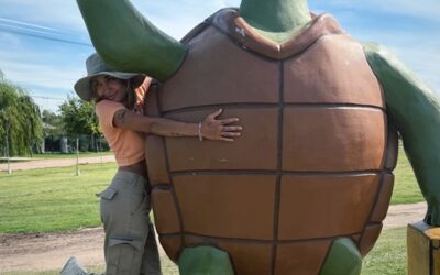 LA CANTANTE MARIA BECERRA PASO HACE UN RATO POR PEHUAJÓ