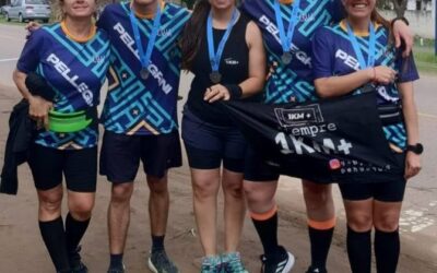 Los runners de 1KM+ presentes en una competencia en Pellegrini