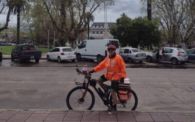 Ricardo Bernal: bicicleteada por la ciudad para despedir sus 67 años